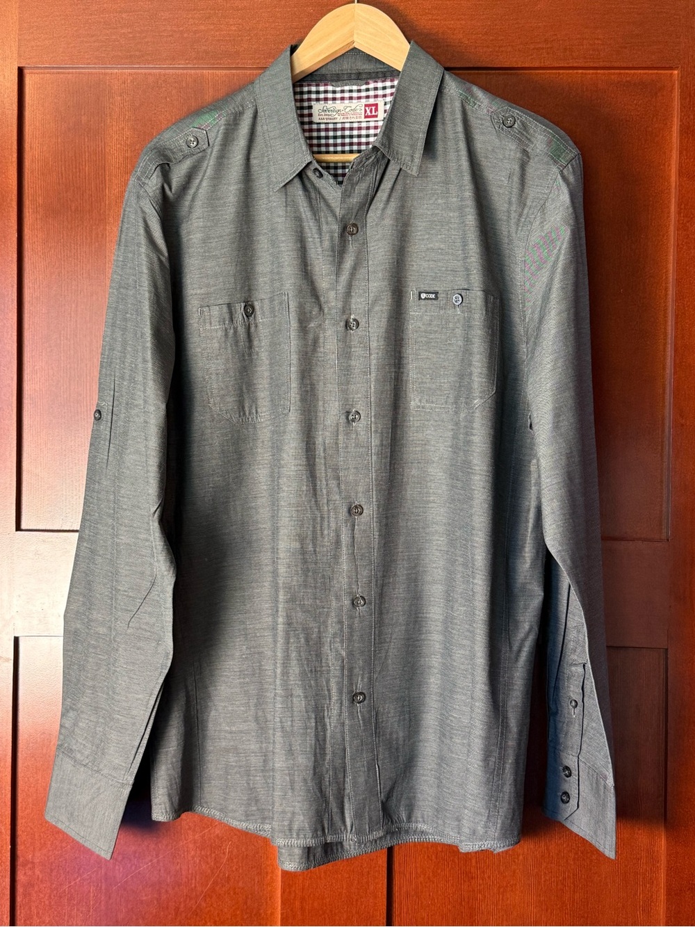 Sovereign Code Men's Charcoal Grey Long-Sleeve Button-Down Shirt